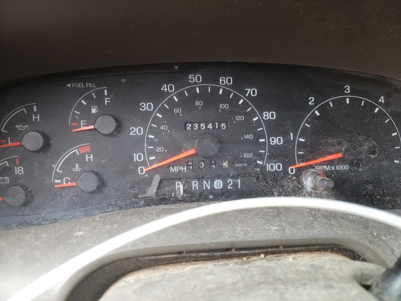 Photo 8 from auction – 2001 FORD EXCURSION with VIN 1FMNU42L31ED82260