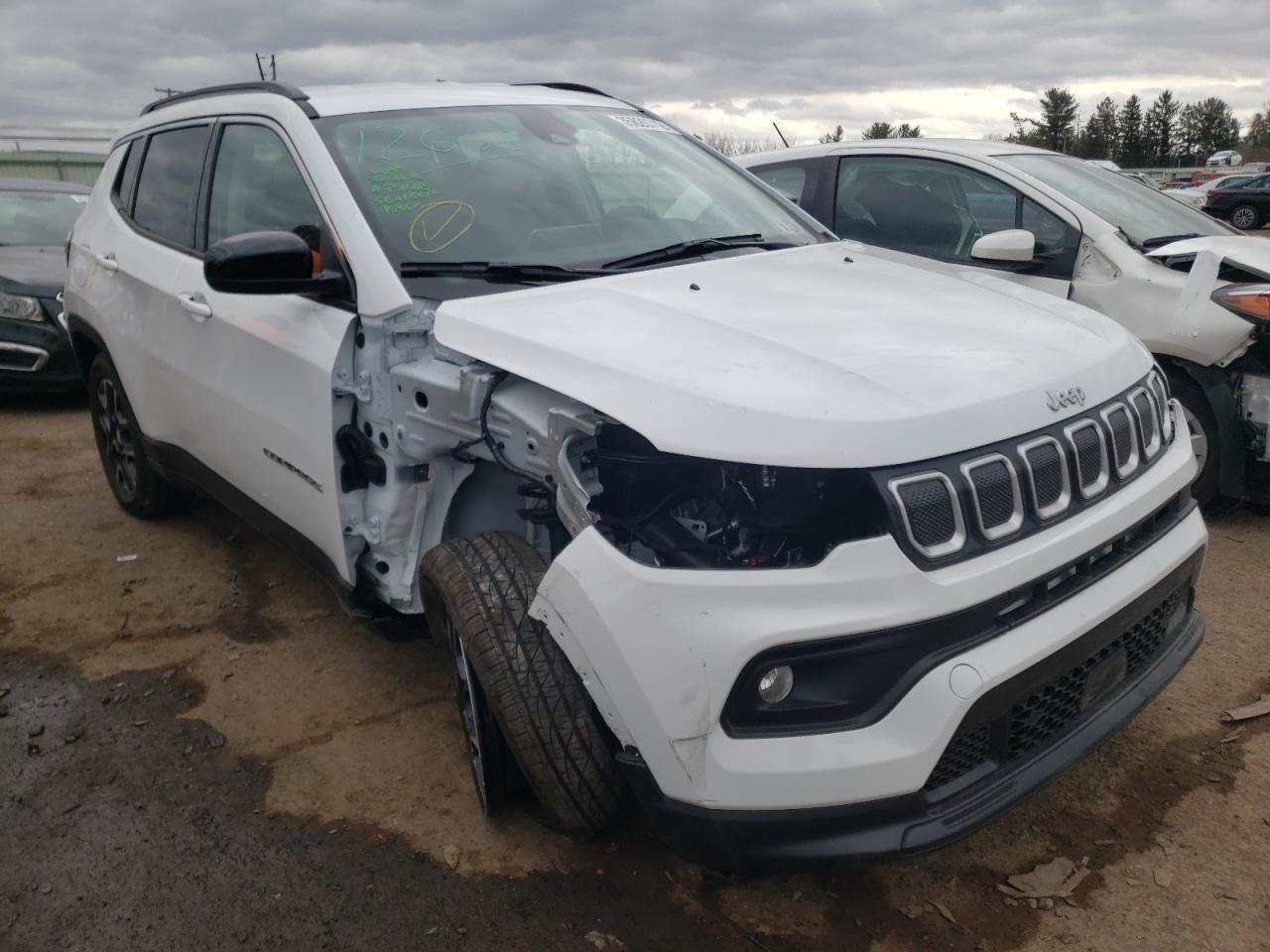 JEEP COMPASS LA 2022 with VIN 3C4NJDBB7NT135821 - Photo from auction