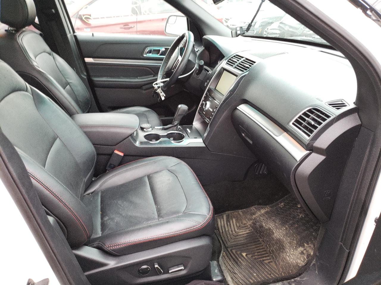 Photo 5 from auction – 2016 FORD EXPLORER S with VIN 1FM5K8GT6GGB77003