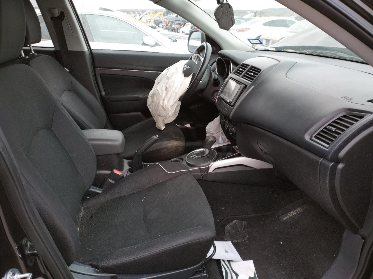 Photo 5 from auction – 2014 MITSUBISHI OUTLANDER with VIN 4A4AP3AU1EE008582