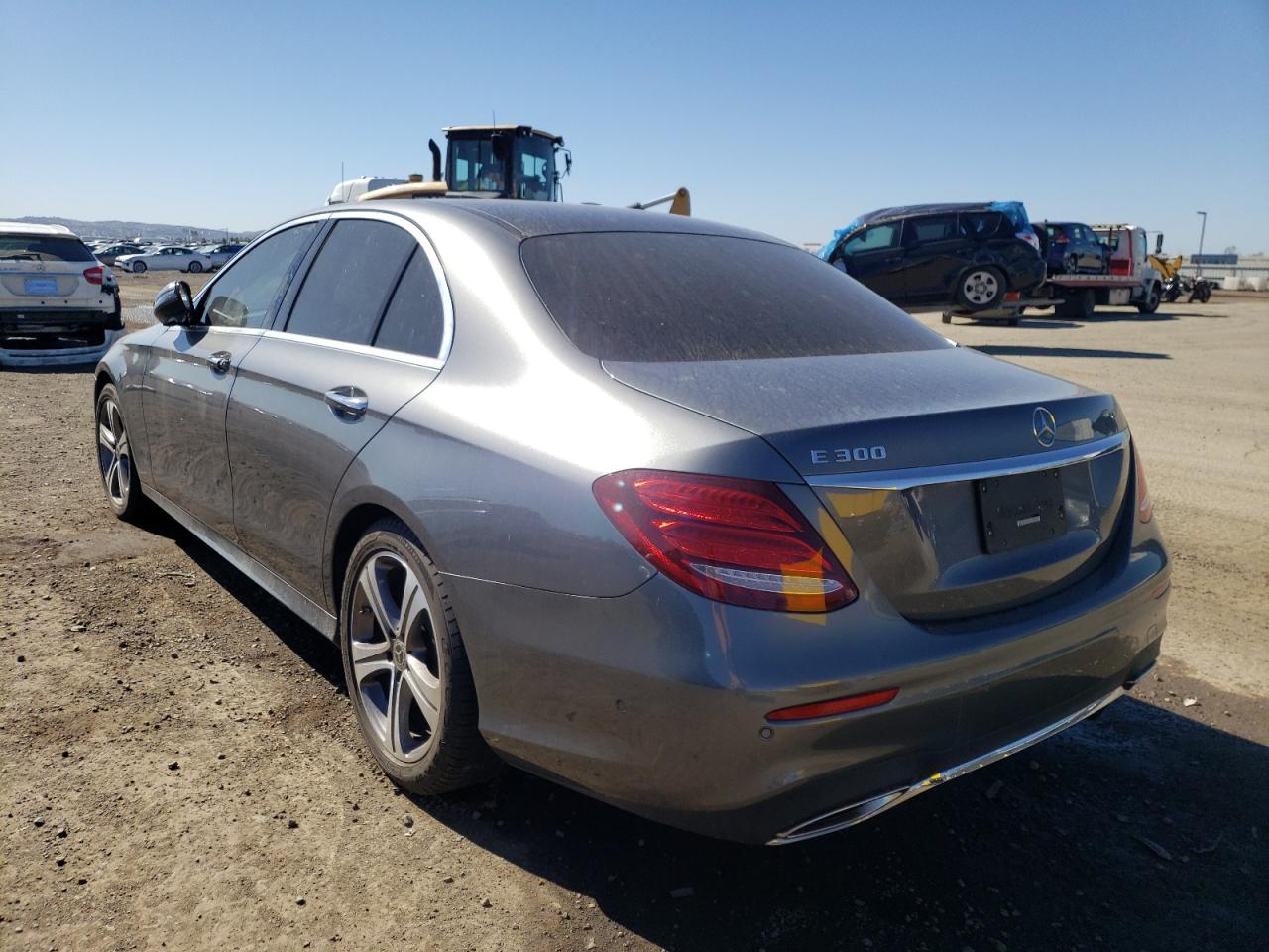 Photo 3 from auction – 2018 MERCEDES-BENZ E 300 with VIN WDDZF4JB6JA478938