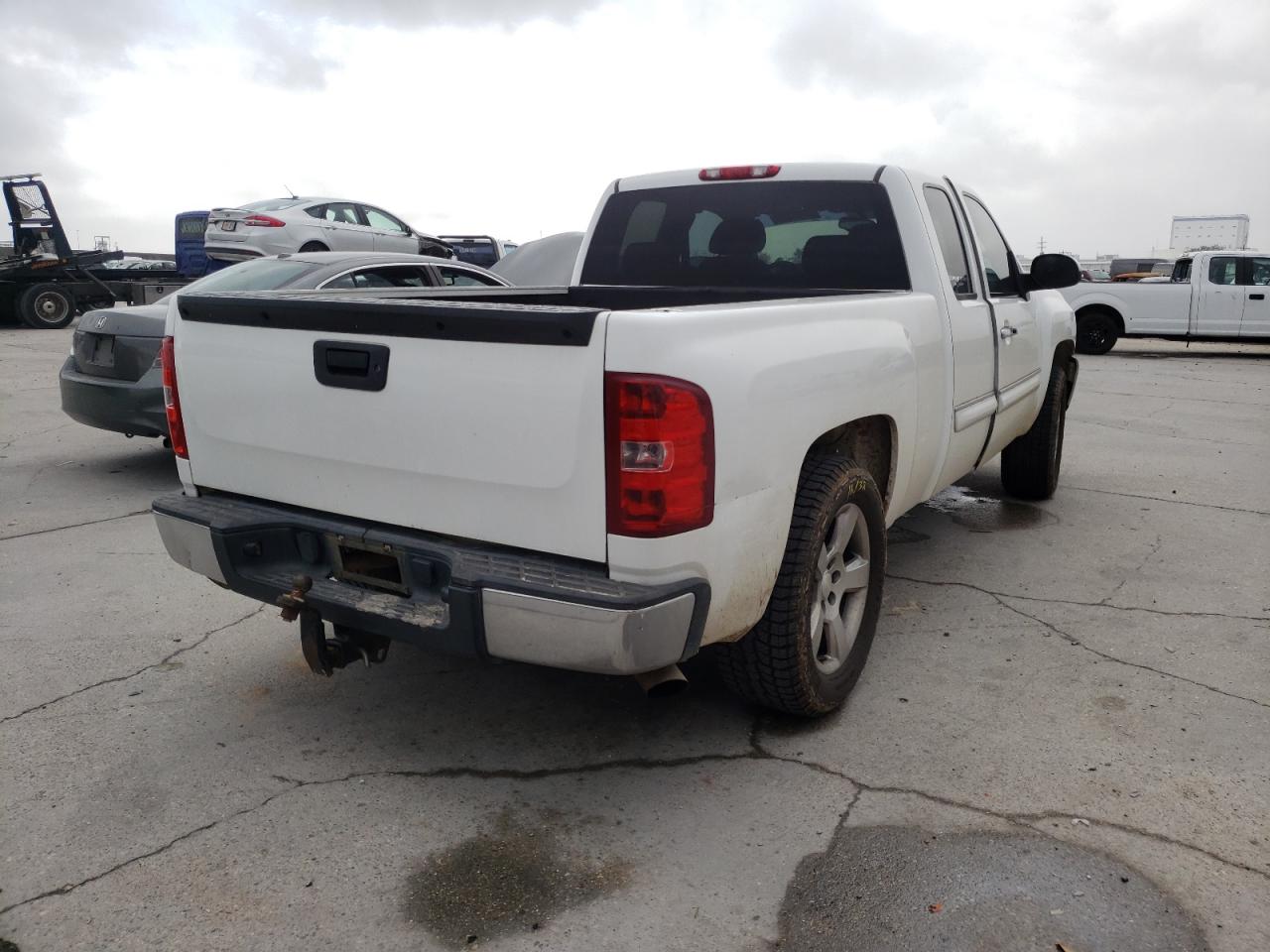 Photo 4 from auction – 2011 CHEVROLET SILVERADO with VIN 1GCRCSE05BZ115517