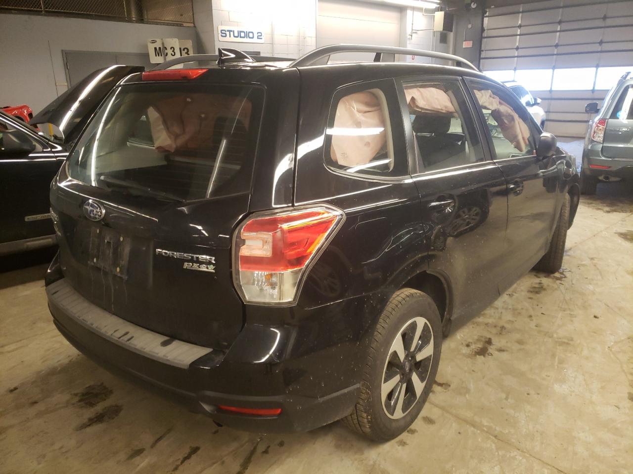 Photo 4 from auction – 2017 SUBARU FORESTER 2 with VIN JF2SJABC7HH569588