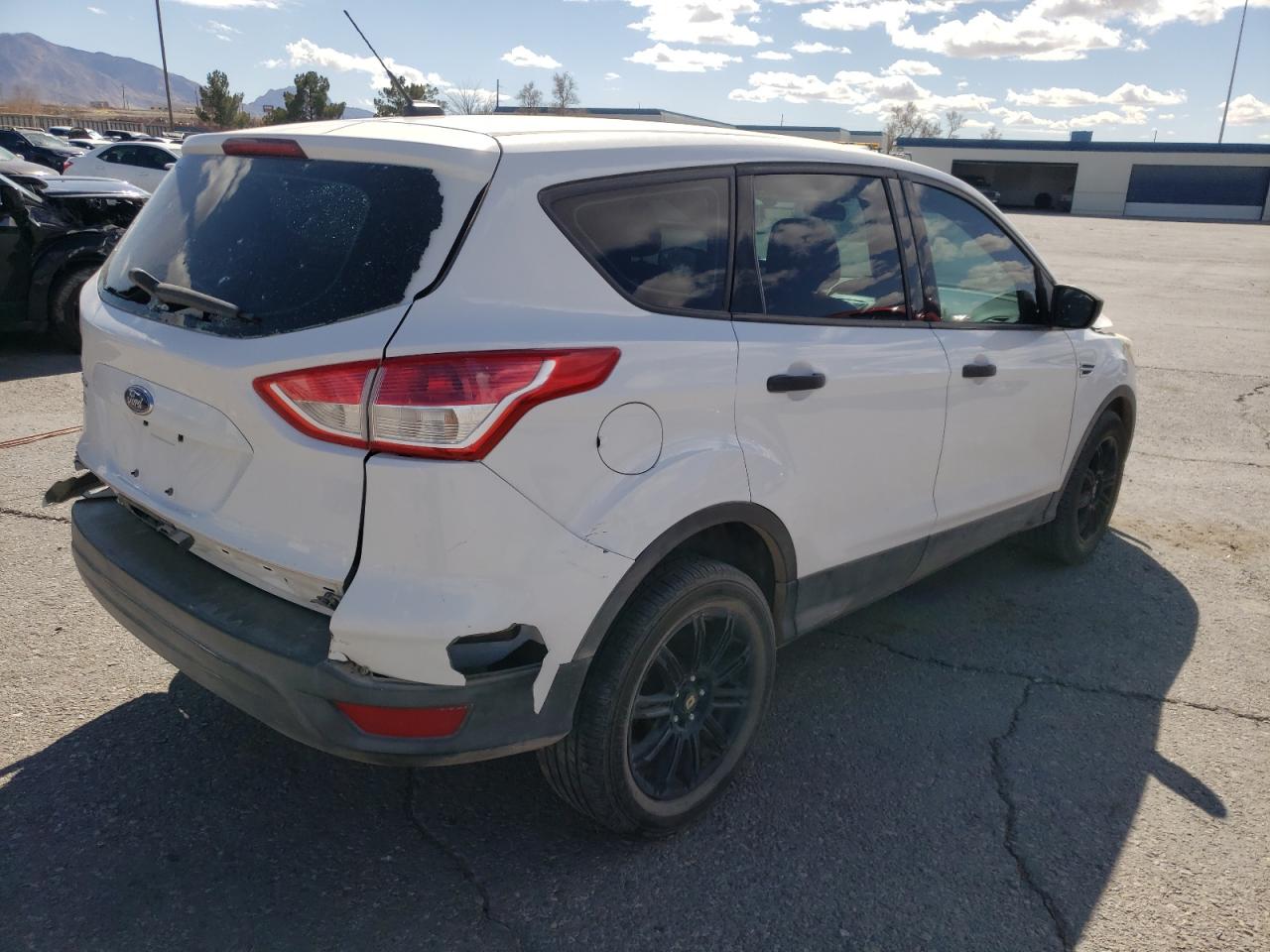 Photo 4 from auction – 2013 FORD ESCAPE S with VIN 1FMCU0F74DUD38596