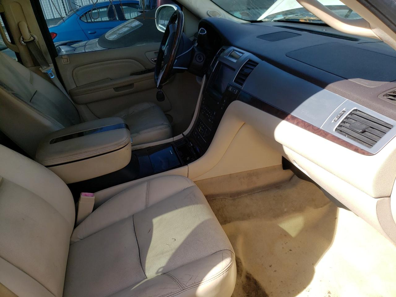 Photo 5 from auction – 2007 CADILLAC ESCALADE L with VIN 1GYEC63807R413165