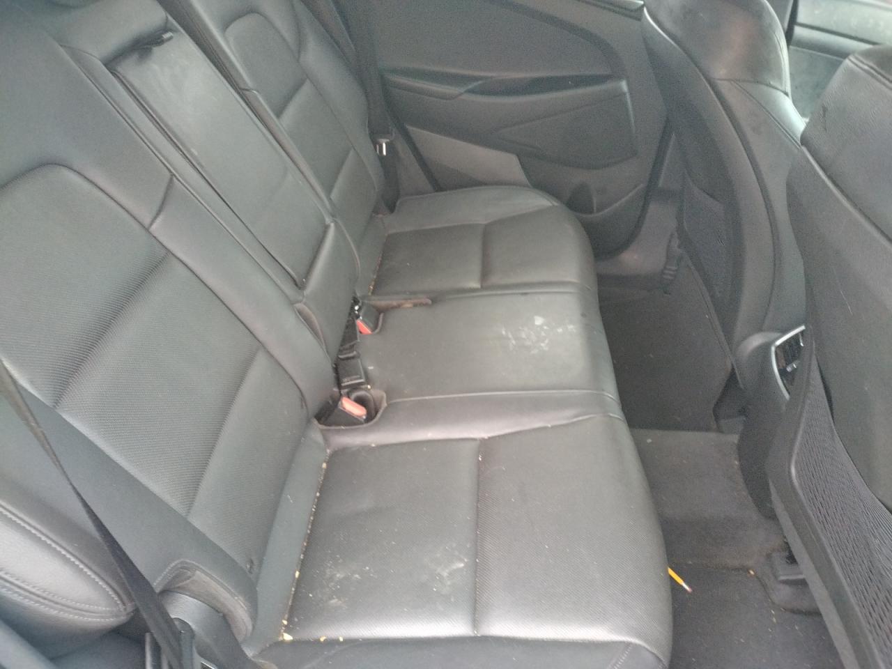 Photo 6 from auction – 2016 HYUNDAI TUCSON LIM with VIN KM8J33A23GU208949