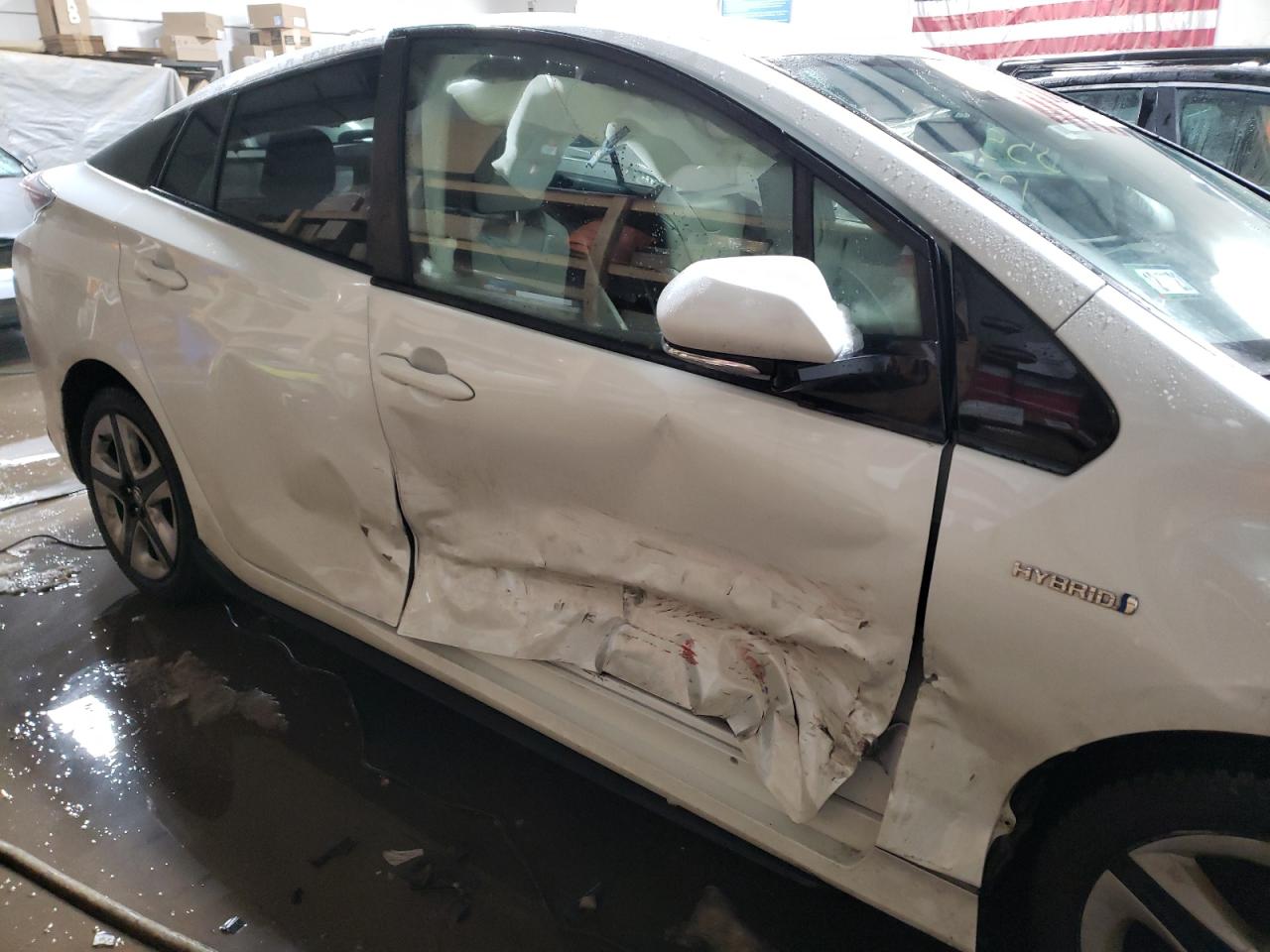 Photo 9 from auction – 2016 TOYOTA PRIUS with VIN JTDKARFU8G3015245