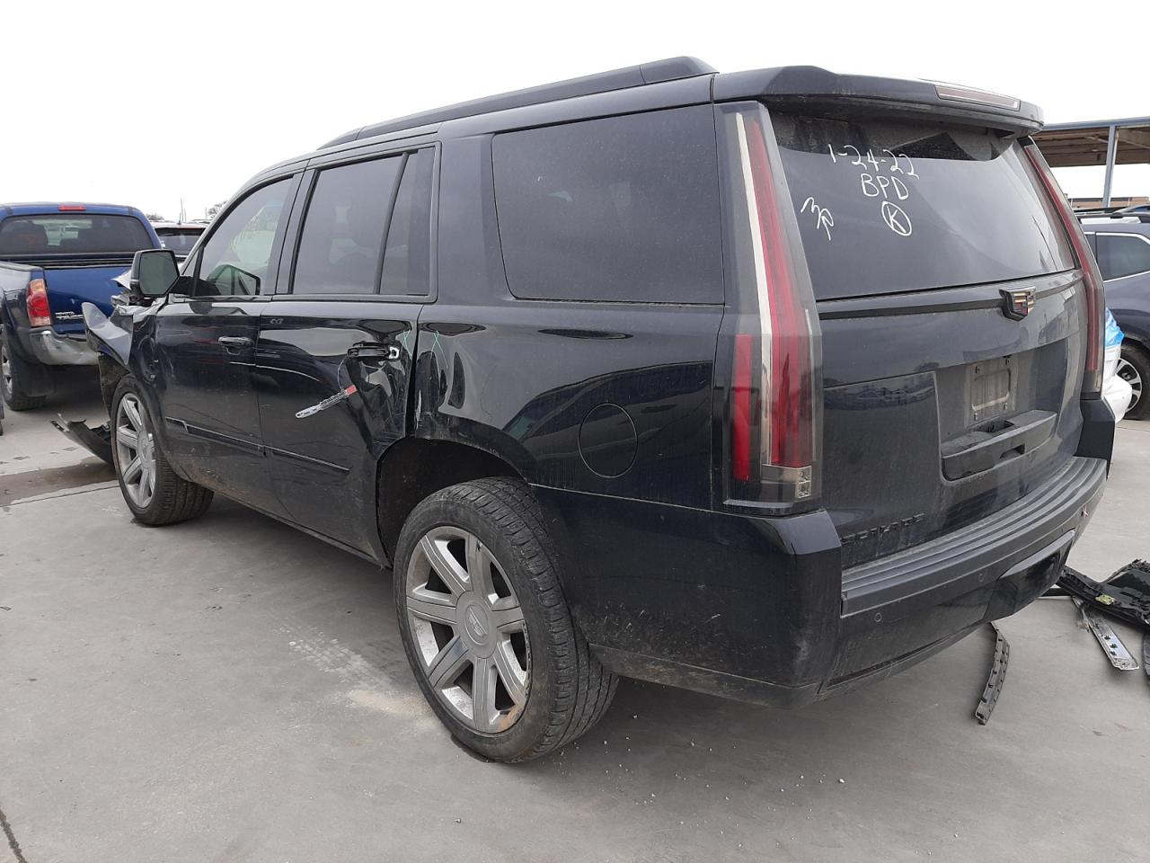 Photo 3 from auction – 2016 CADILLAC ESCALADE L with VIN 1GYS3BKJ5GR467061