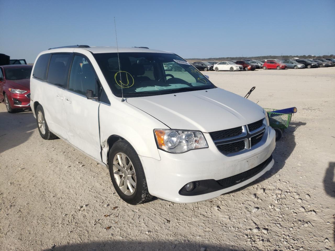 DODGE GRAND CARA 2019 with VIN 2C4RDGCG3KR742639 - Photo from auction