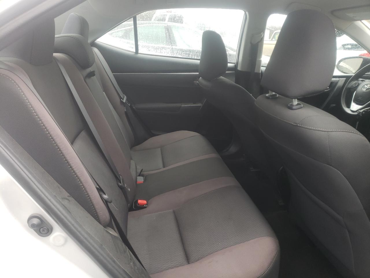 Photo 6 from auction – 2018 TOYOTA COROLLA L with VIN 5YFBURHE0JP835363