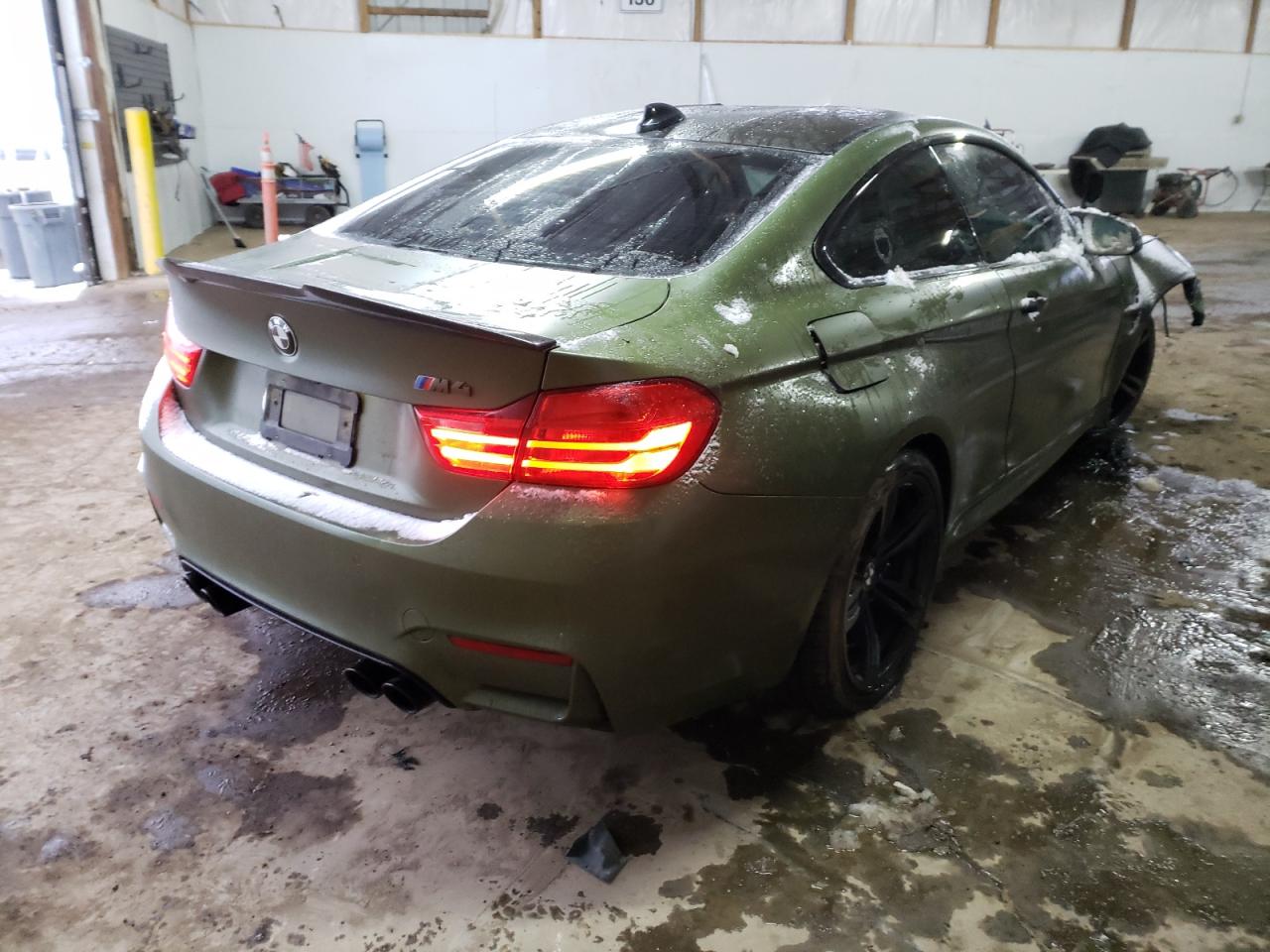 Photo 4 from auction – 2016 BMW M4 with VIN WBS3R9C59GK339040