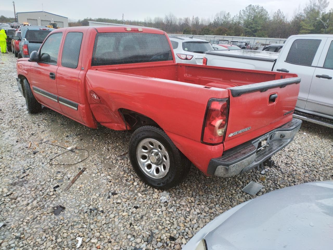 Photo 3 from auction – 2005 CHEVROLET SILVERADO with VIN 2GCEC19T151335327