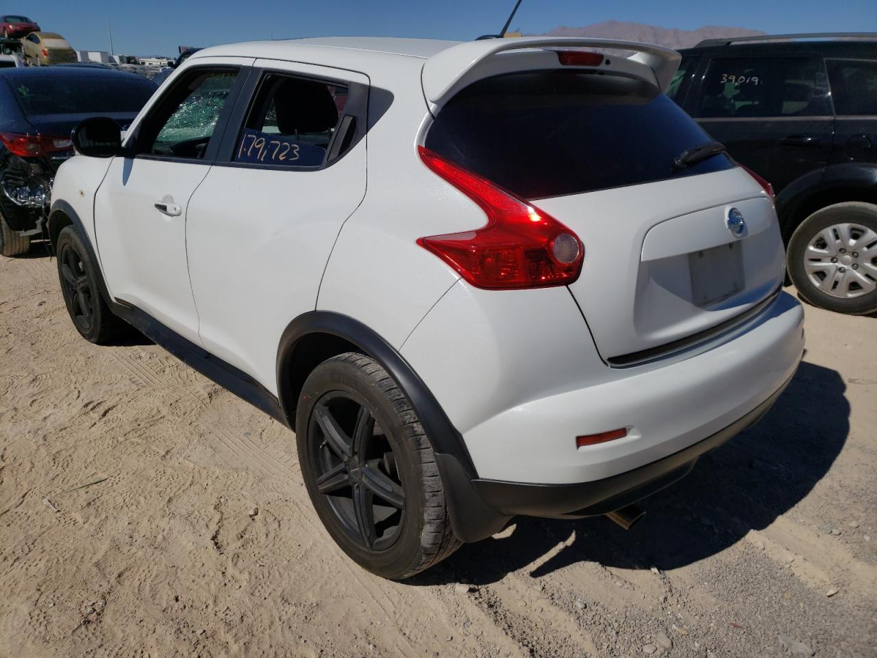 Photo 3 from auction – 2011 NISSAN JUKE S with VIN JN8AF5MR4BT019438