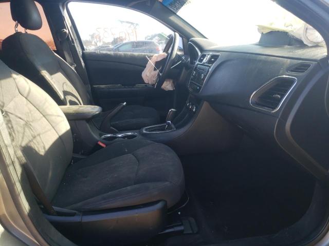 صورة رقم 5 من المزاد - 2012 CHRYSLER 200 LX مع VIN 1C3CCBAB3CN318674