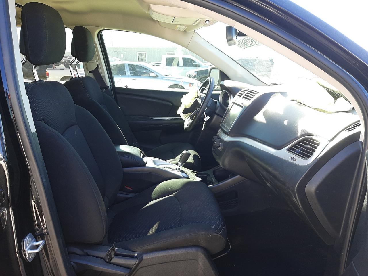 Photo 5 from auction – 2019 DODGE JOURNEY SE with VIN 3C4PDCBB5KT774236