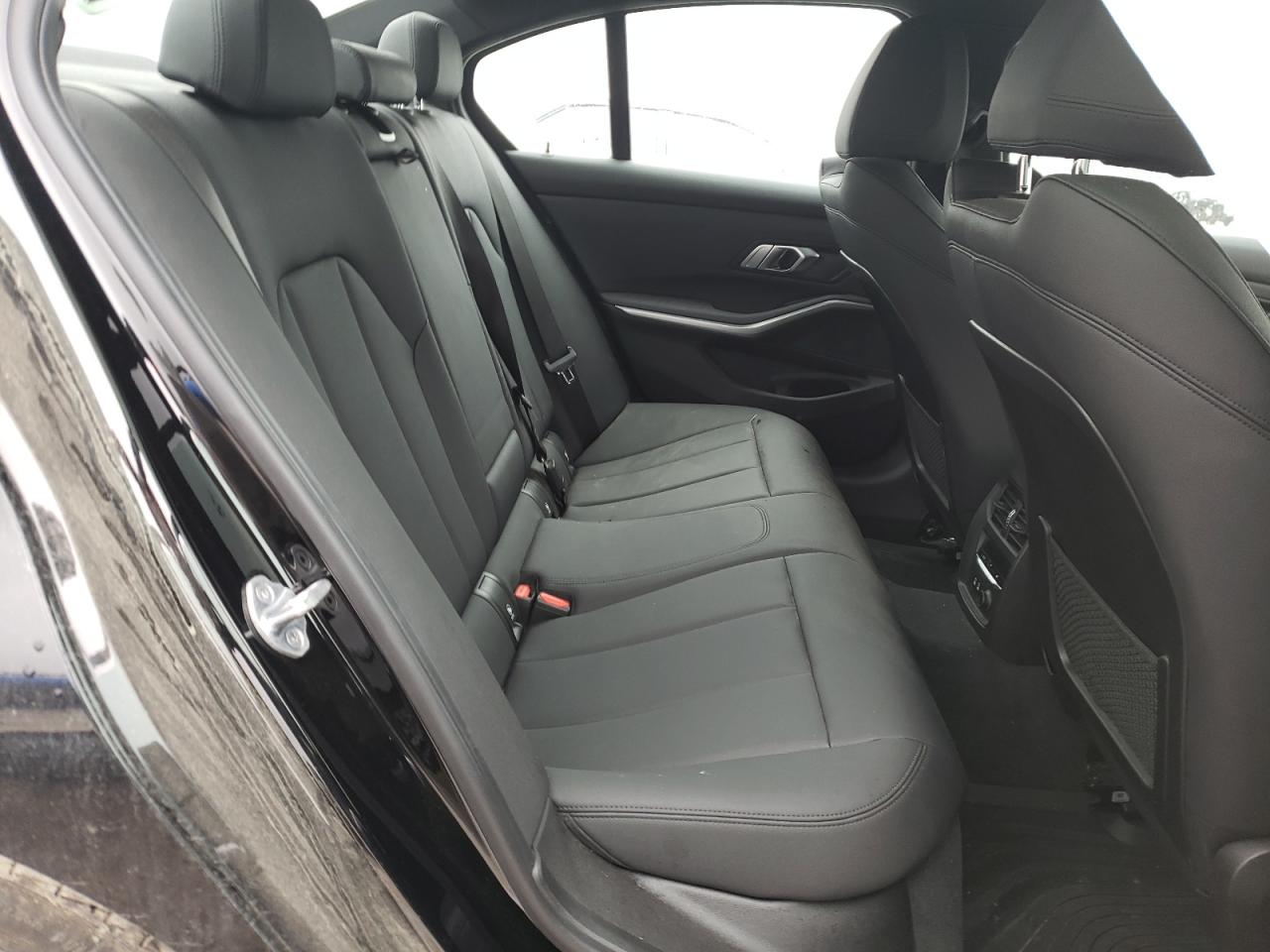 Photo 6 from auction – 2019 BMW 330XI with VIN 3MW5R7J54K8B00297