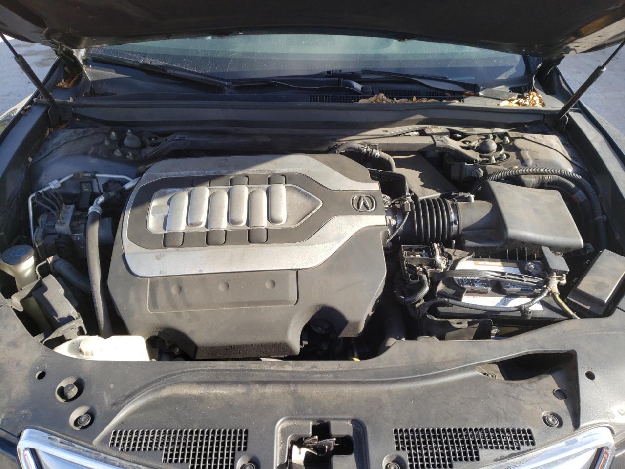 Photo 7 from auction – 2014 ACURA RLX with VIN JH4KC1F30EC003640