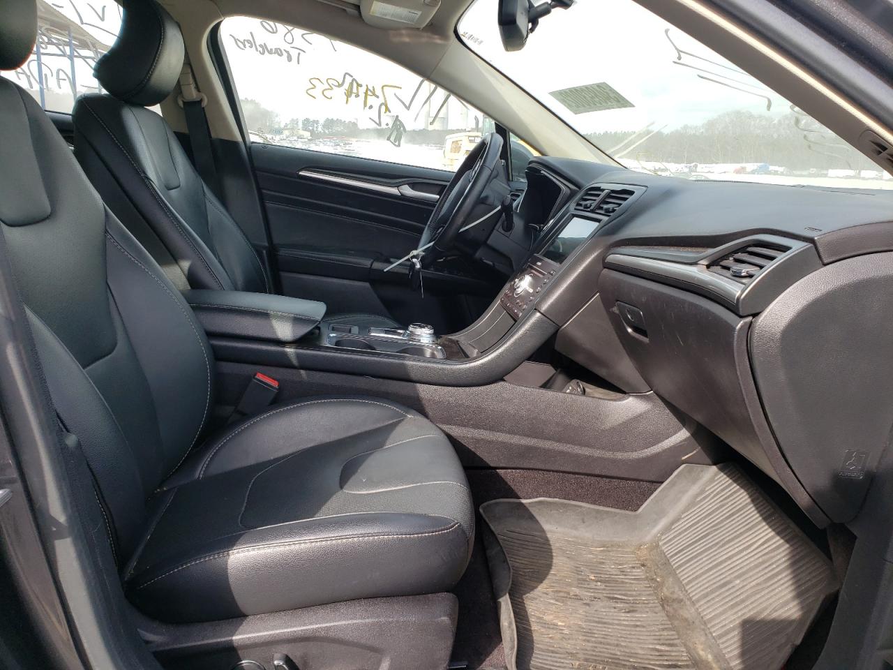 Photo 5 from auction – 2017 FORD FUSION TIT with VIN 3FA6P0D98HR243328