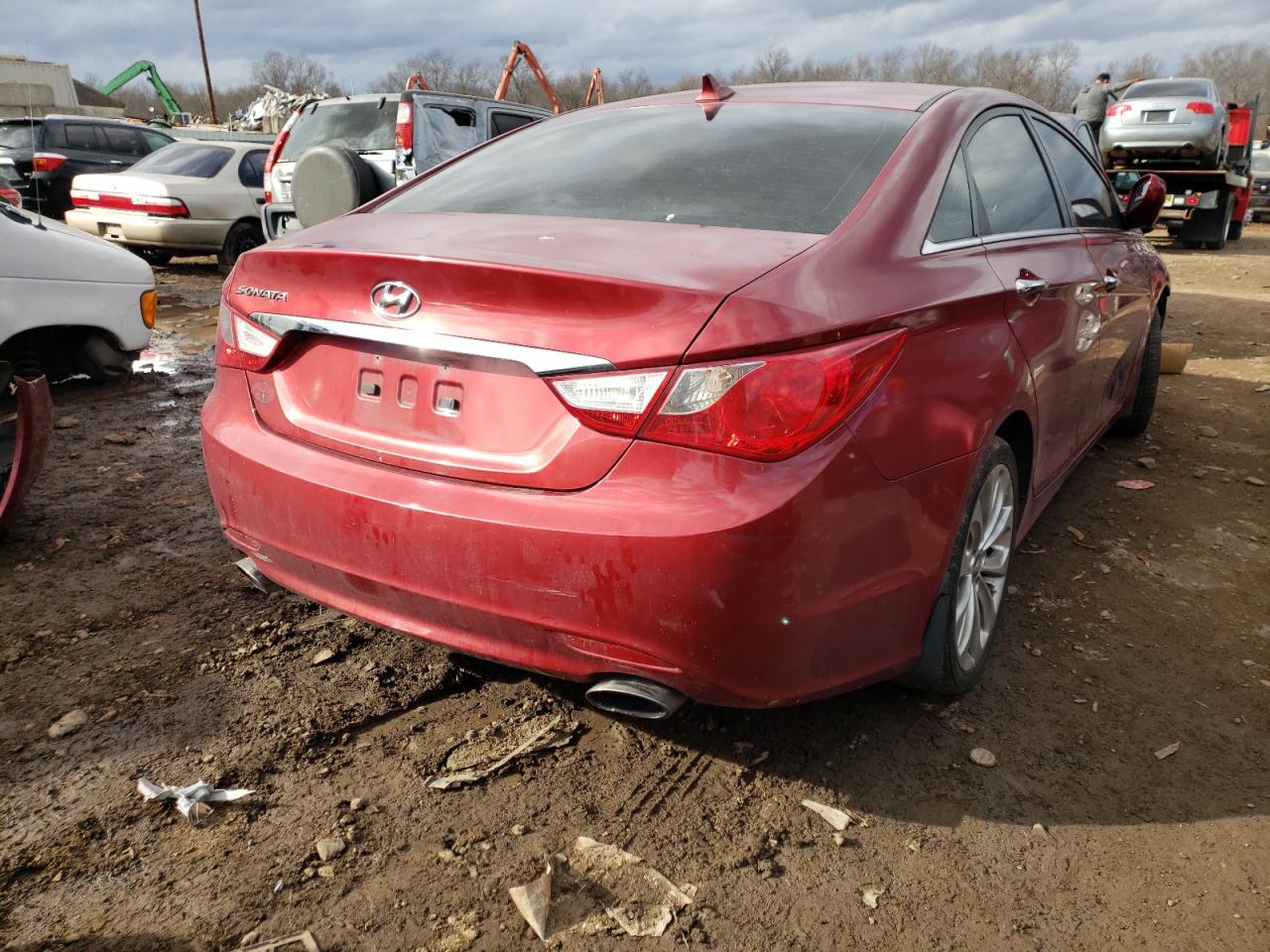 Photo 4 from auction – 2011 HYUNDAI SONATA SE with VIN 5NPEC4ACXBH277998