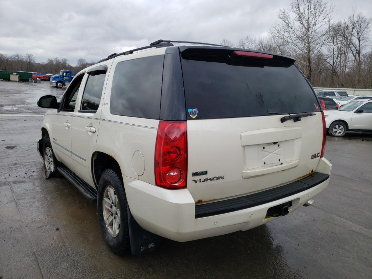 Photo 3 from auction – 2011 GMC YUKON SLT with VIN 1GKS2CE04BR202291
