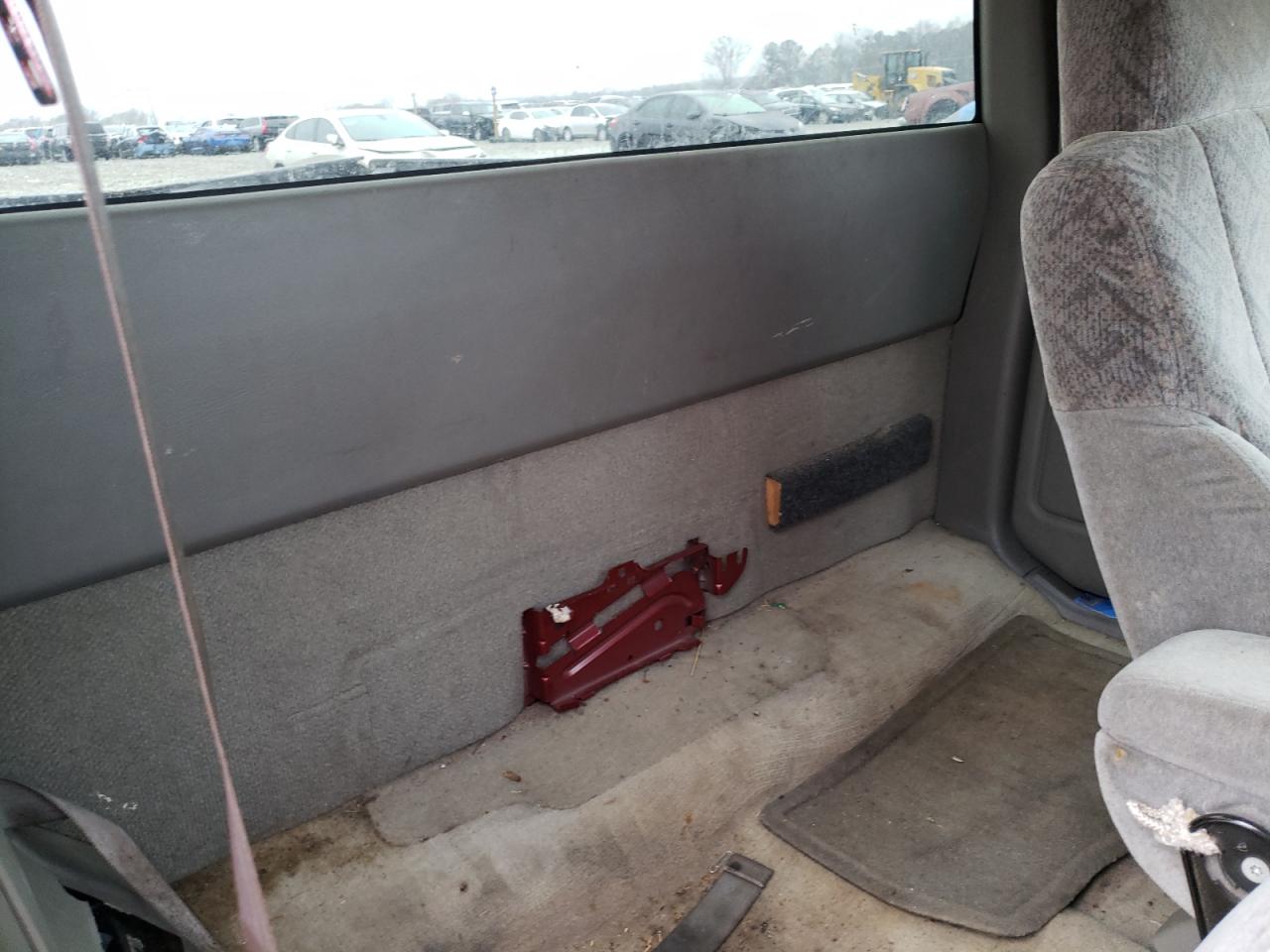 Photo 6 from auction – 1998 GMC SONOMA with VIN 1GTCS194XW8532983