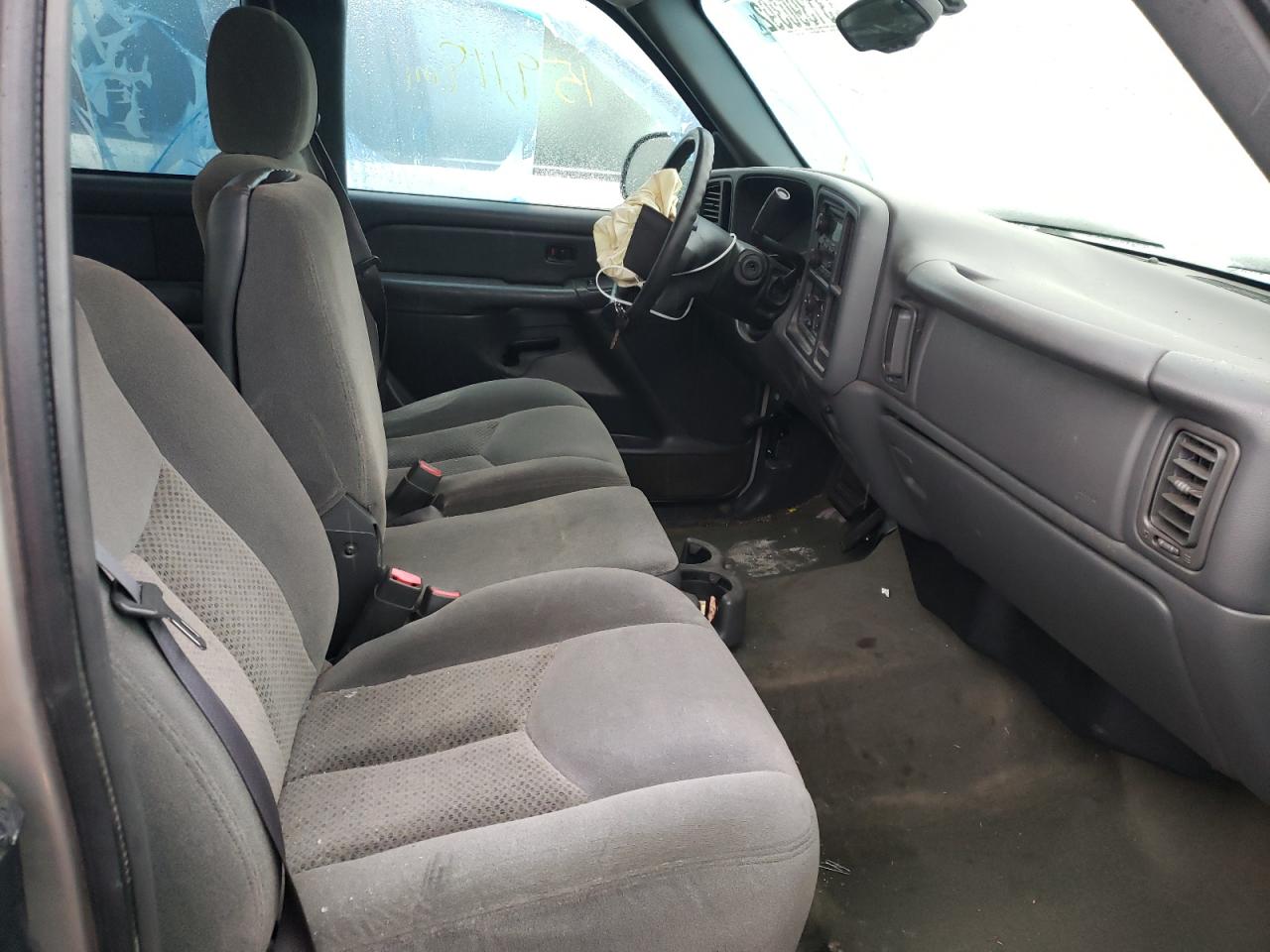 Photo 5 from auction – 2004 CHEVROLET SILVERADO with VIN 2GCEC19T441184496