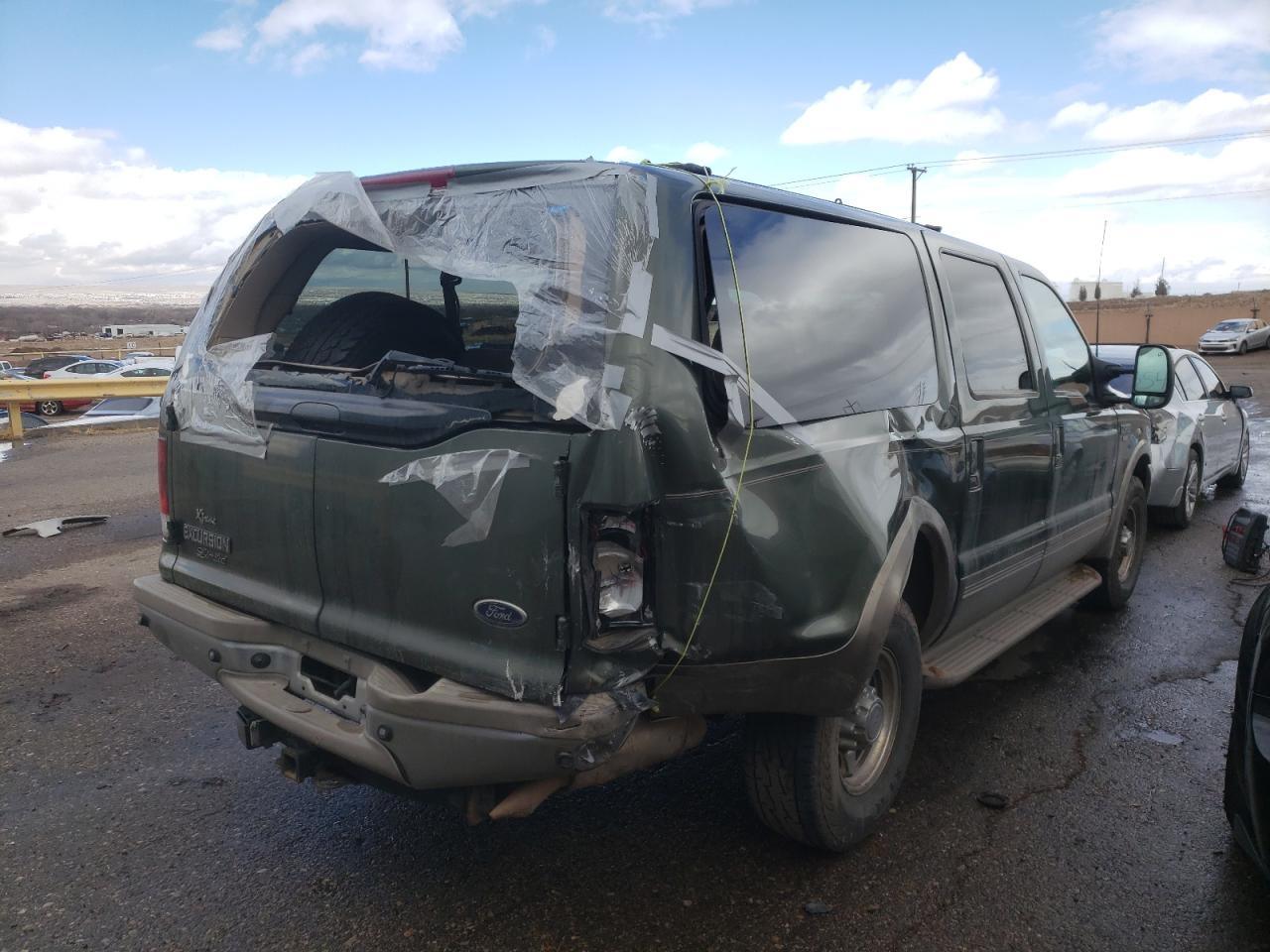 Photo 4 from auction – 2001 FORD EXCURSION with VIN 1FMNU42L31ED82260