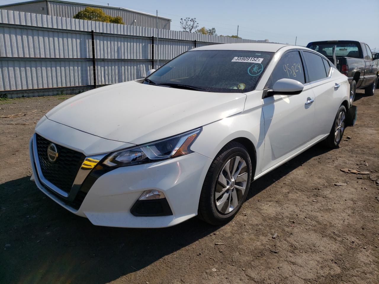 Photo 2 from auction – 2019 NISSAN ALTIMA S with VIN 1N4BL4BV3KC130409