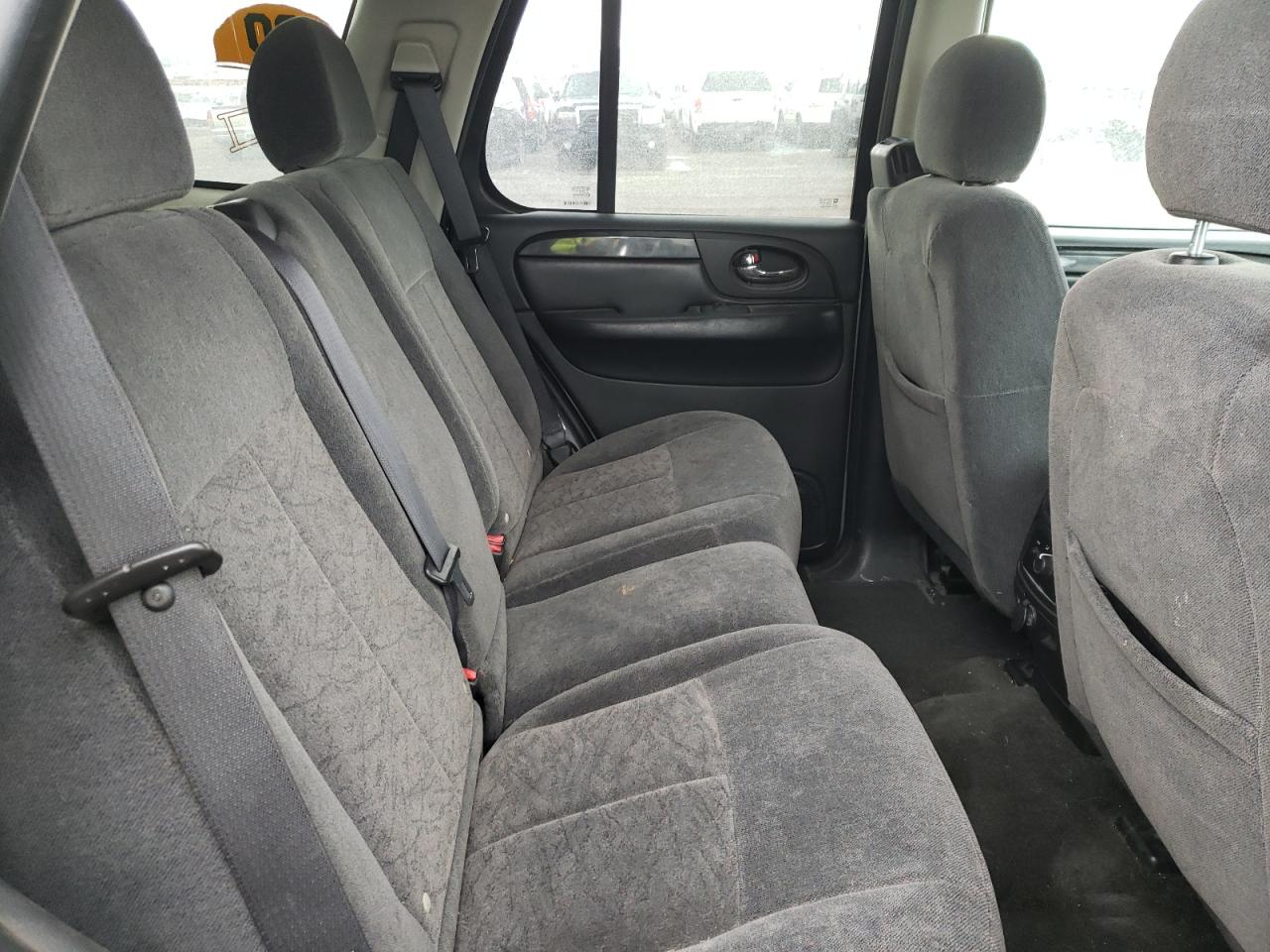 Photo 6 from auction – 2006 GMC ENVOY with VIN 1GKDT13S462306714
