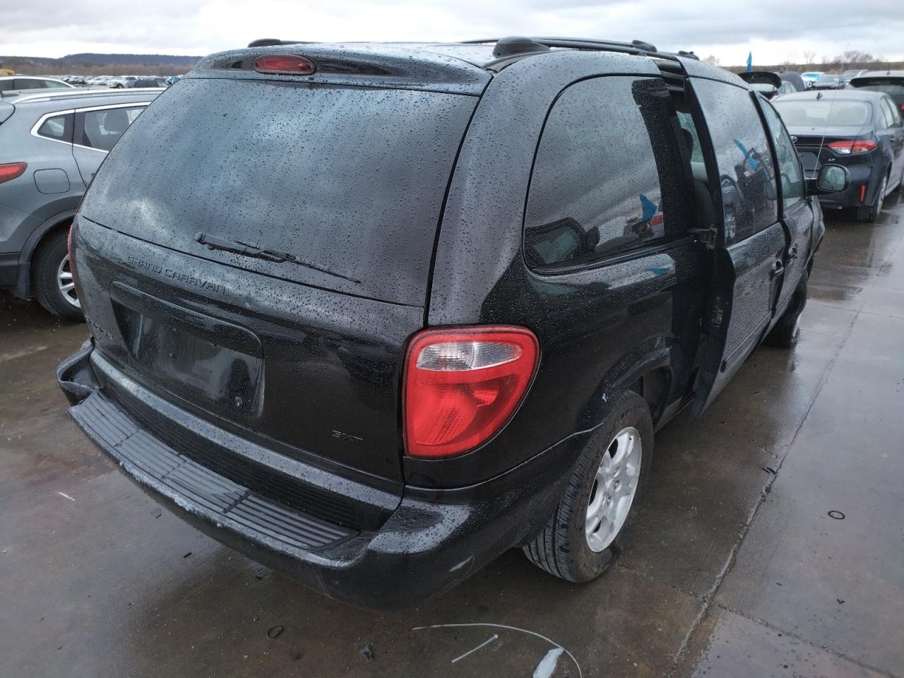 Photo 4 from auction – 2004 DODGE GRAND CARA with VIN 2D4GP44L84R509404