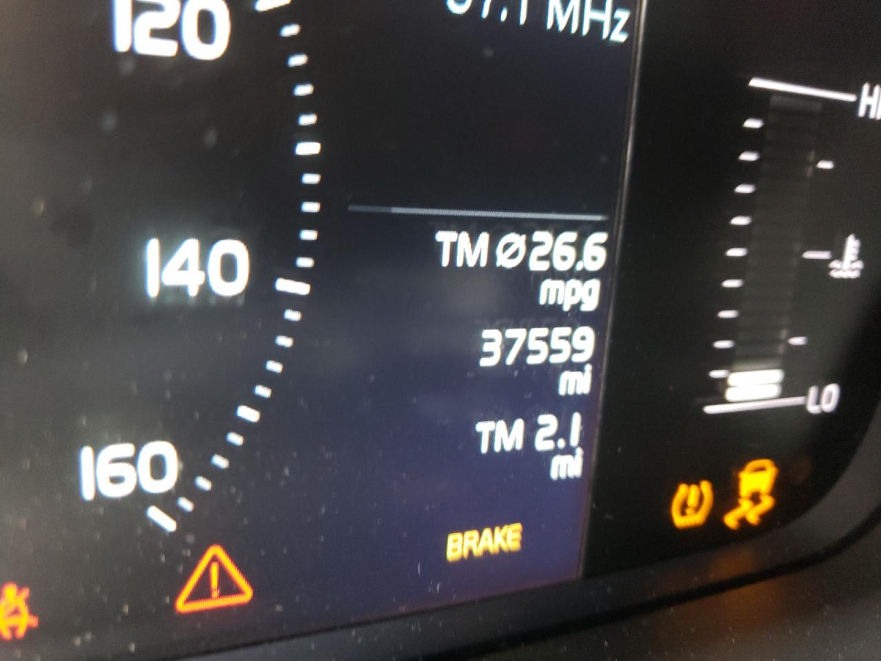 Photo 8 from auction – 2018 VOLVO S90 T5 MOM with VIN LVY982MK8JP027486