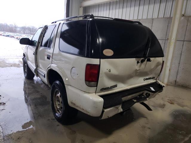 Photo 3 from auction – 2001 CHEVROLET BLAZER with VIN 1GNDT13W71K218593