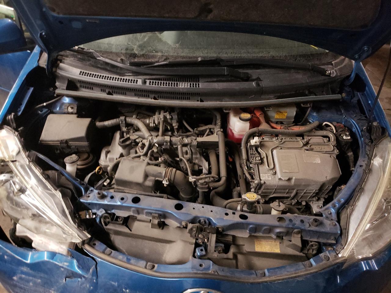 Photo 7 from auction – 2014 TOYOTA PRIUS C with VIN JTDKDTB33E1569612