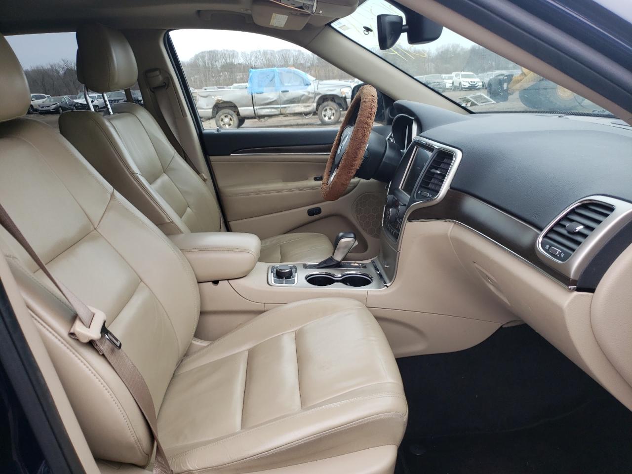 Photo 5 from auction – 2017 JEEP GRAND CHER with VIN 1C4RJFBG2HC863376