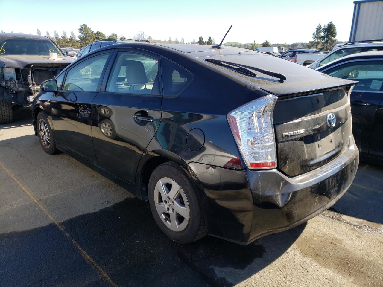 Photo 3 from auction – 2011 TOYOTA PRIUS with VIN JTDKN3DU0B0285746