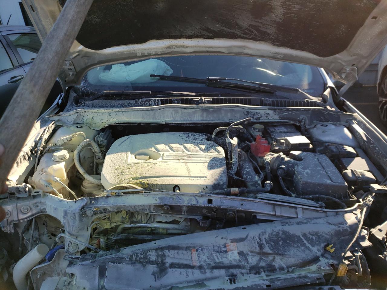 Photo 7 from auction – 2016 FORD FUSION SE with VIN 3FA6P0HD2GR145702