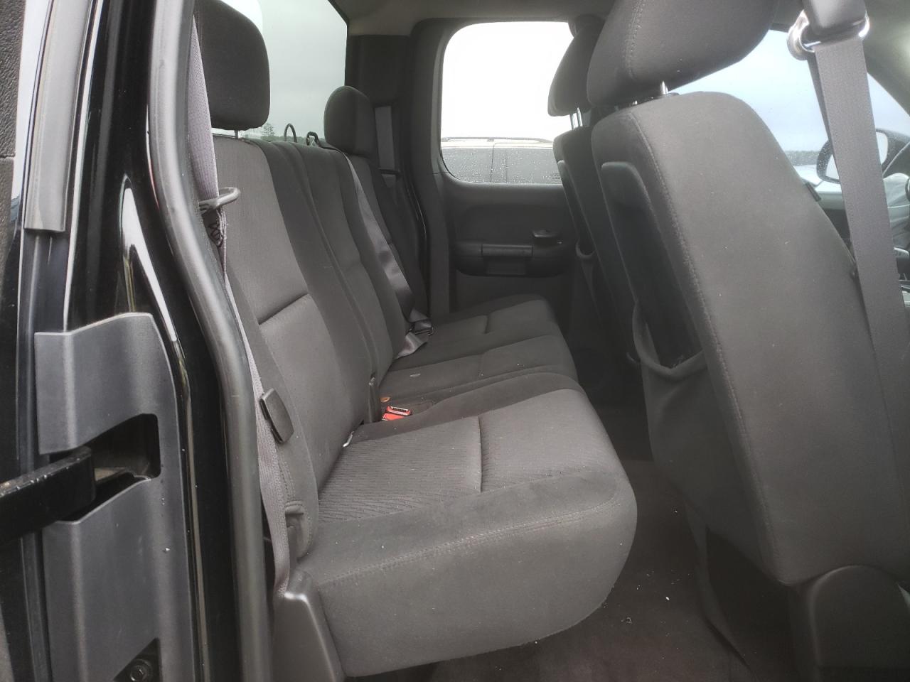 Photo 6 from auction – 2011 CHEVROLET SILVERADO with VIN 1GCRCSE06BZ286020