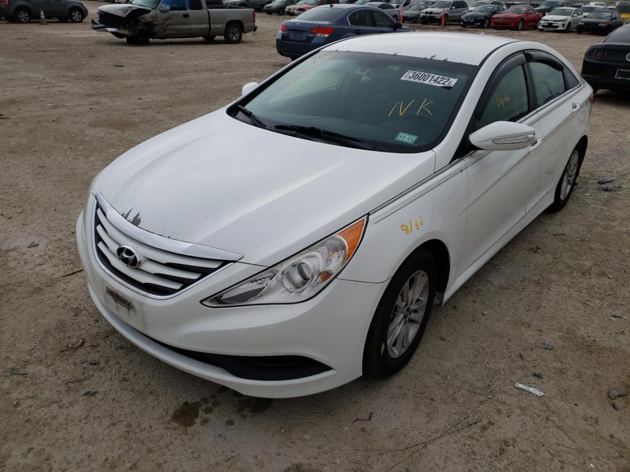 Photo 2 from auction – 2014 HYUNDAI SONATA GLS with VIN 5NPEB4AC3EH856810