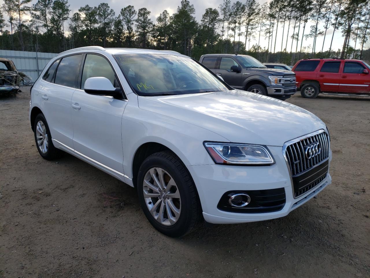 AUDI Q5 PREMIUM 2014 with VIN WA1LFAFP4EA039756 - Photo from auction