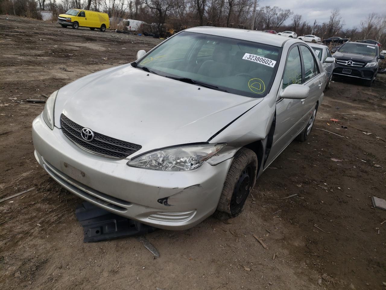 Photo 2 from auction – 2004 TOYOTA CAMRY LE with VIN 4T1BE32K14U838073