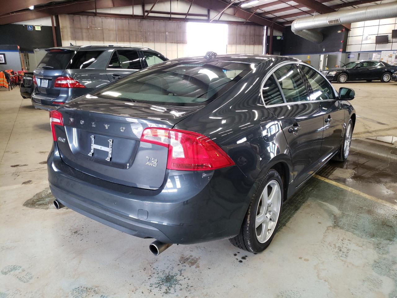 Photo 4 from auction – 2013 VOLVO S60 T5 with VIN YV1612FH6D2188155