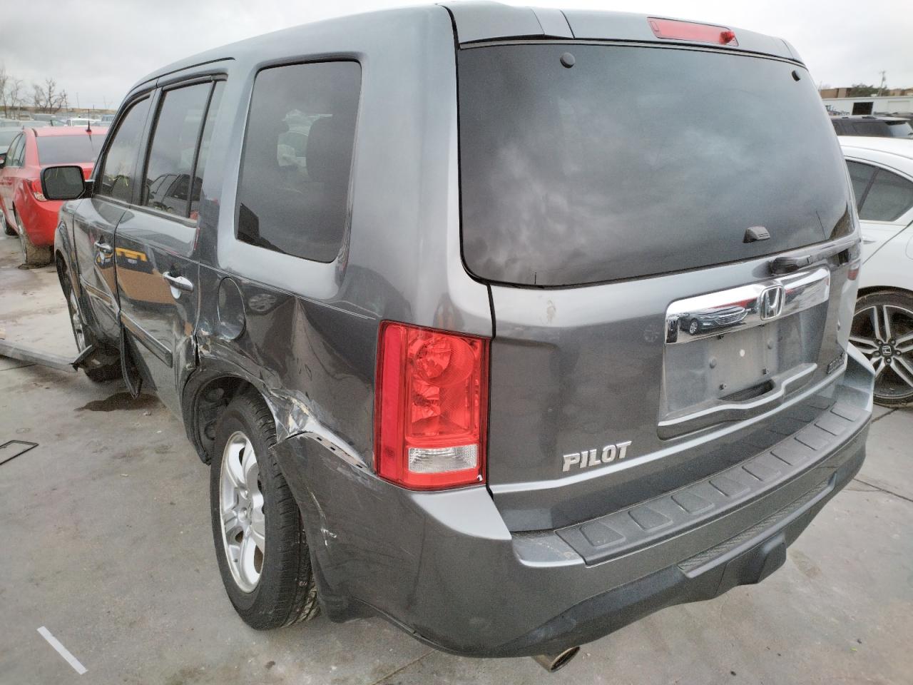 Photo 3 from auction – 2013 HONDA PILOT EXL with VIN 5FNYF3H54DB015952