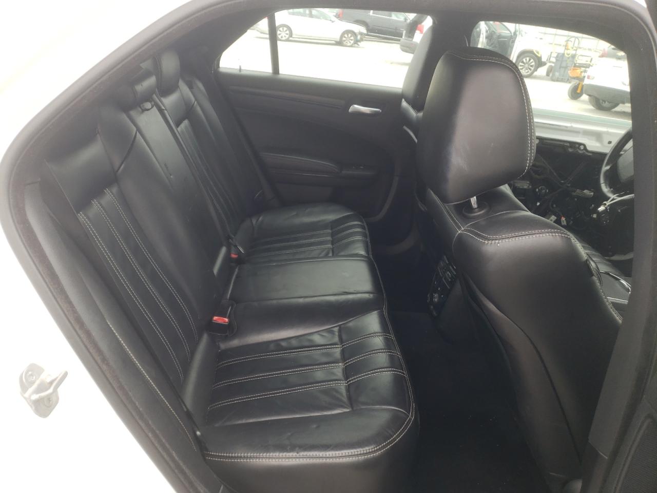 Photo 6 from auction – 2013 CHRYSLER 300 S with VIN 2C3CCABG3DH564476