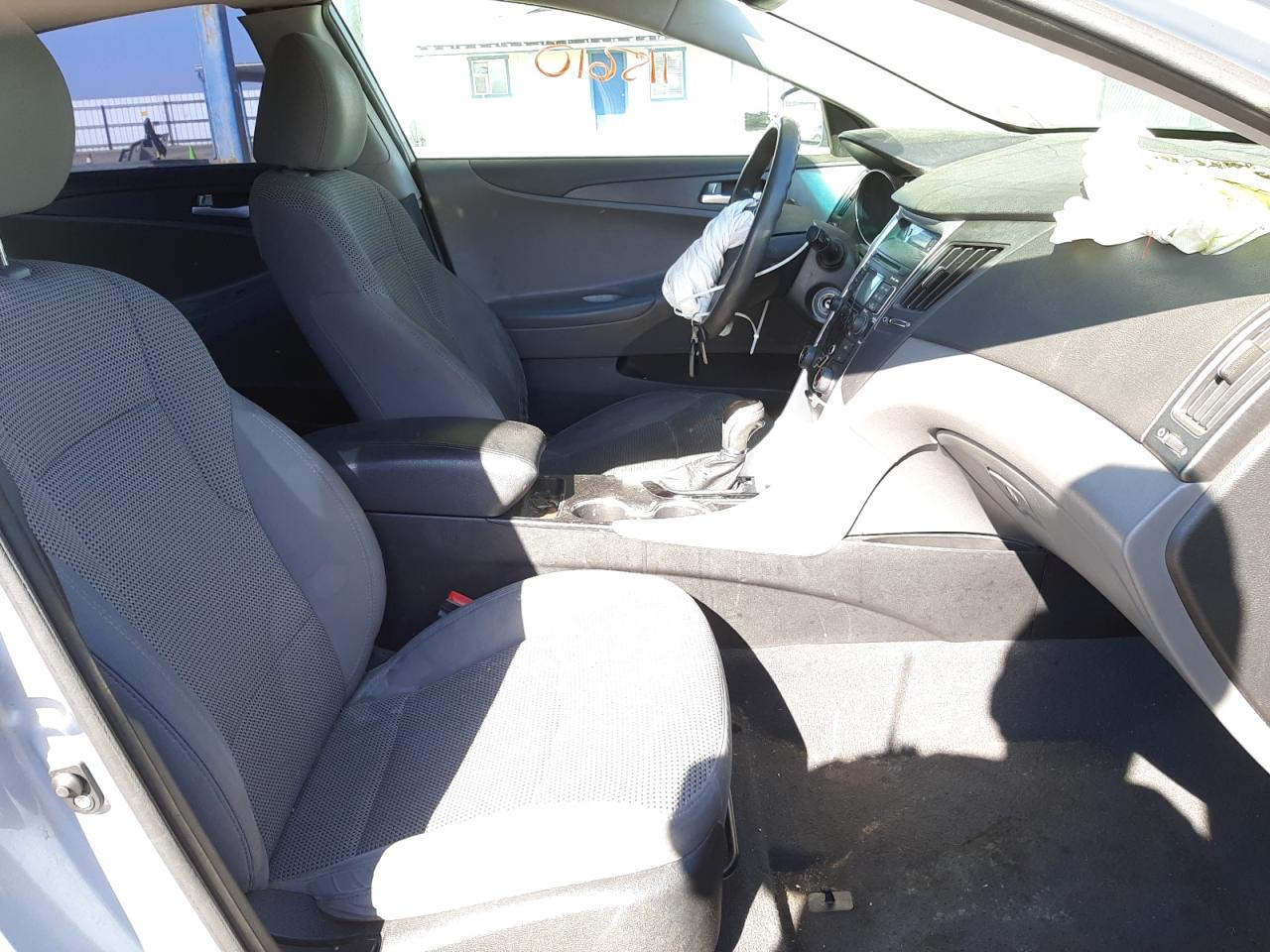 Photo 5 from auction – 2011 HYUNDAI SONATA GLS with VIN 5NPEB4AC0BH168338