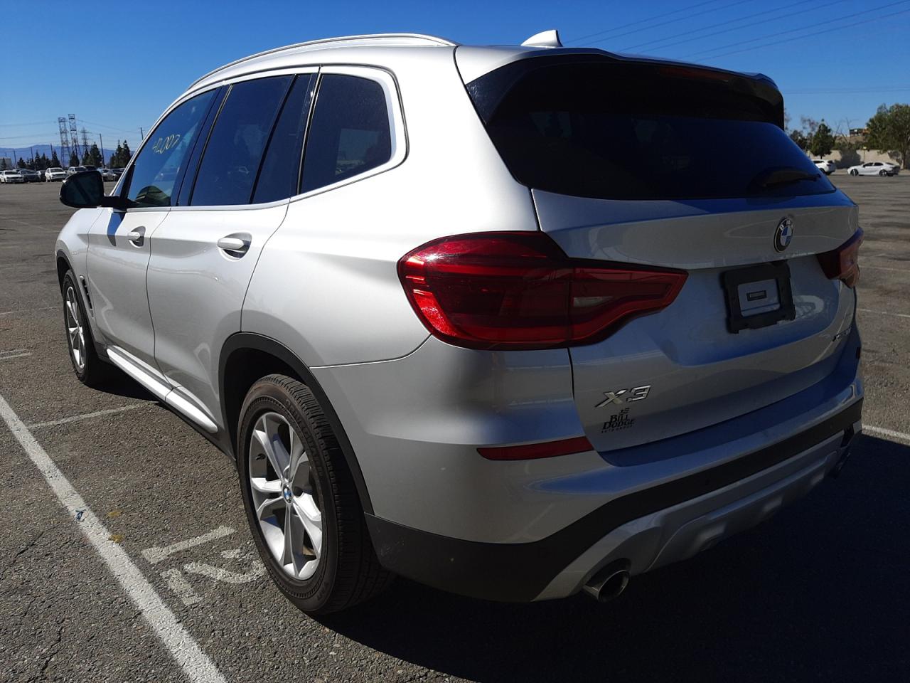 Photo 3 from auction – 2020 BMW X3 XDRIVE3 with VIN 5UXTY5C02LLT38712