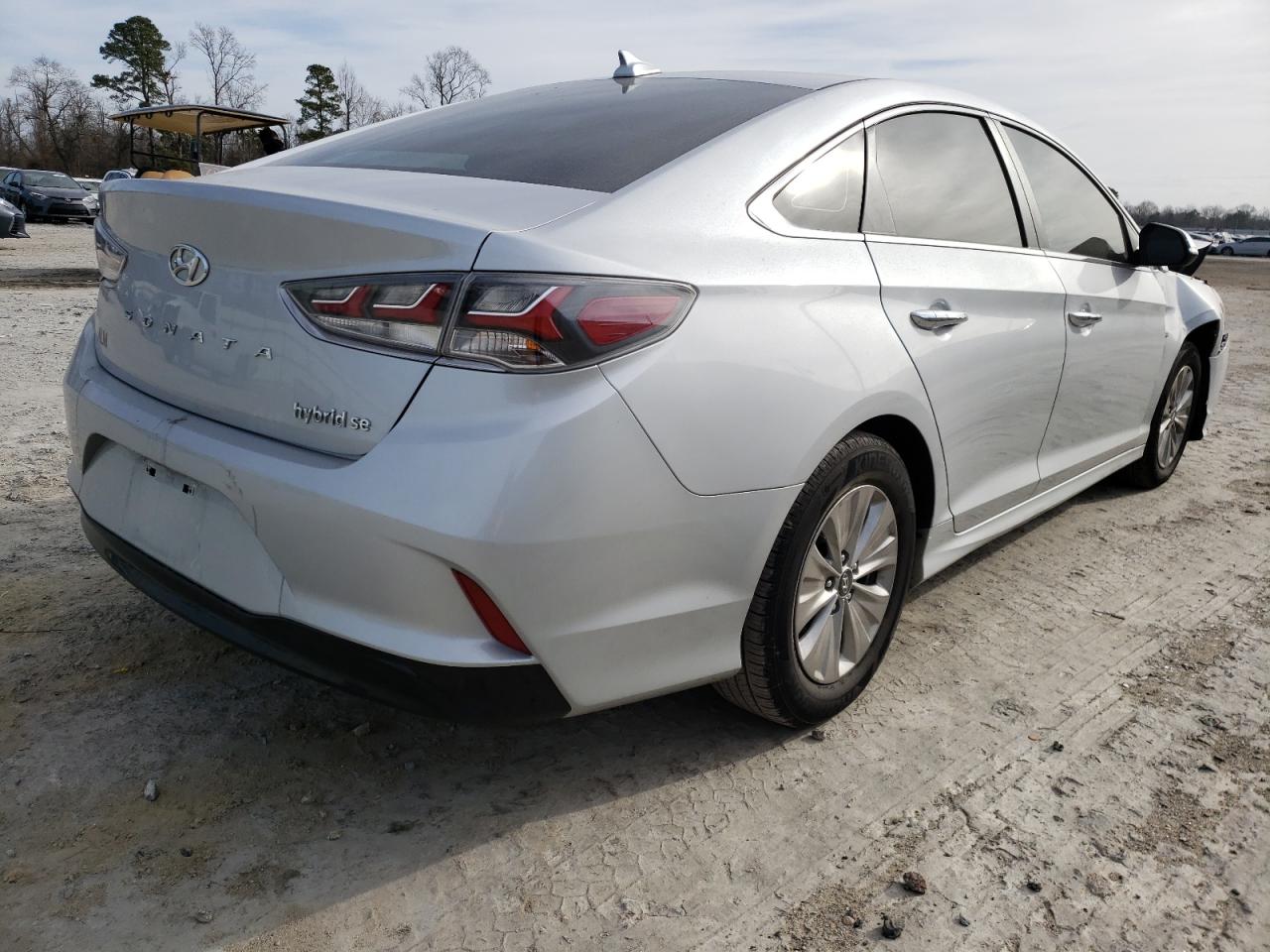 Photo 4 from auction – 2019 HYUNDAI SONATA with VIN KMHE24L30KA091776