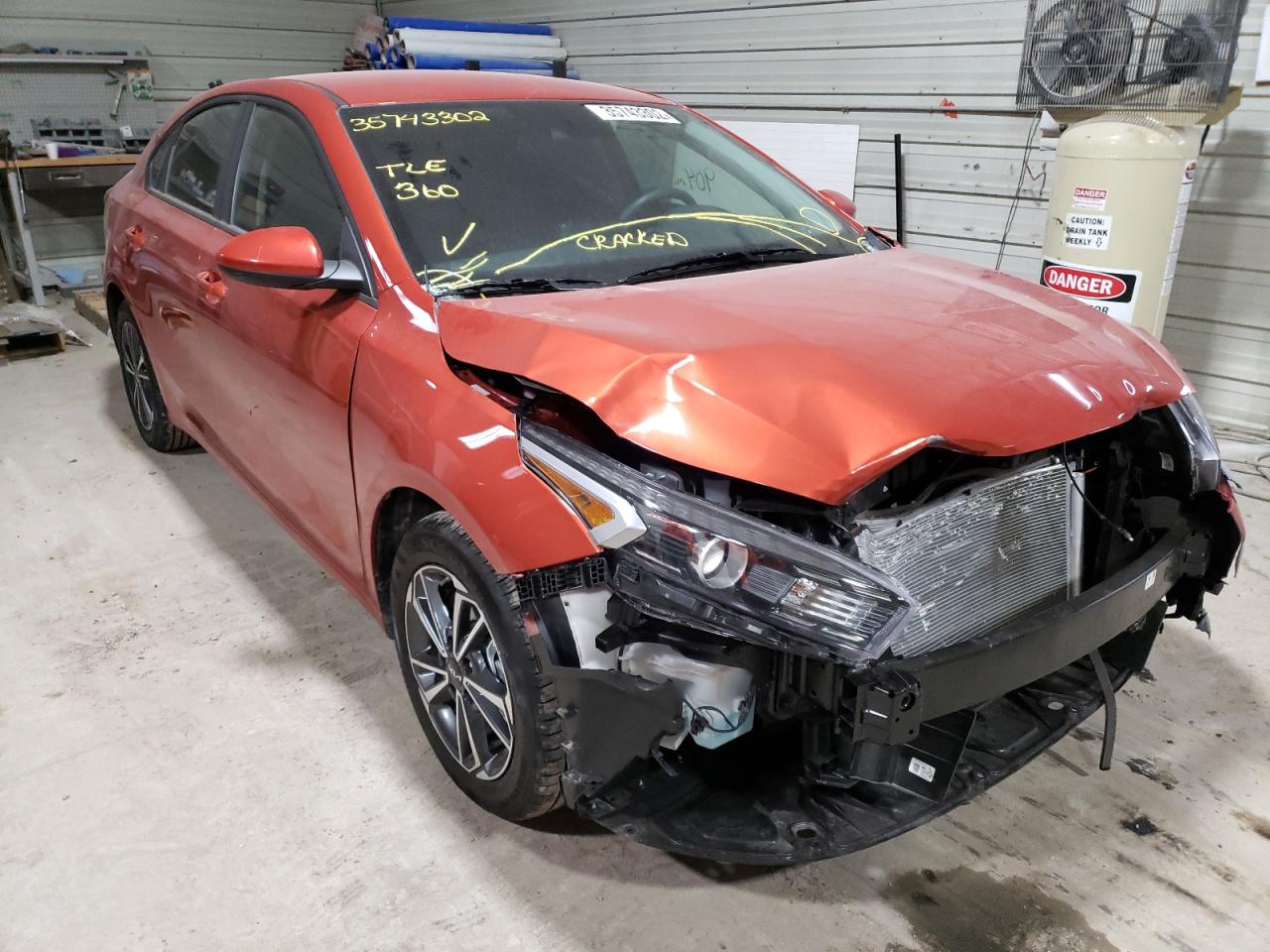 Photo 1 from auction – 2022 KIA FORTE FE with VIN 3KPF24AD9NE452301
