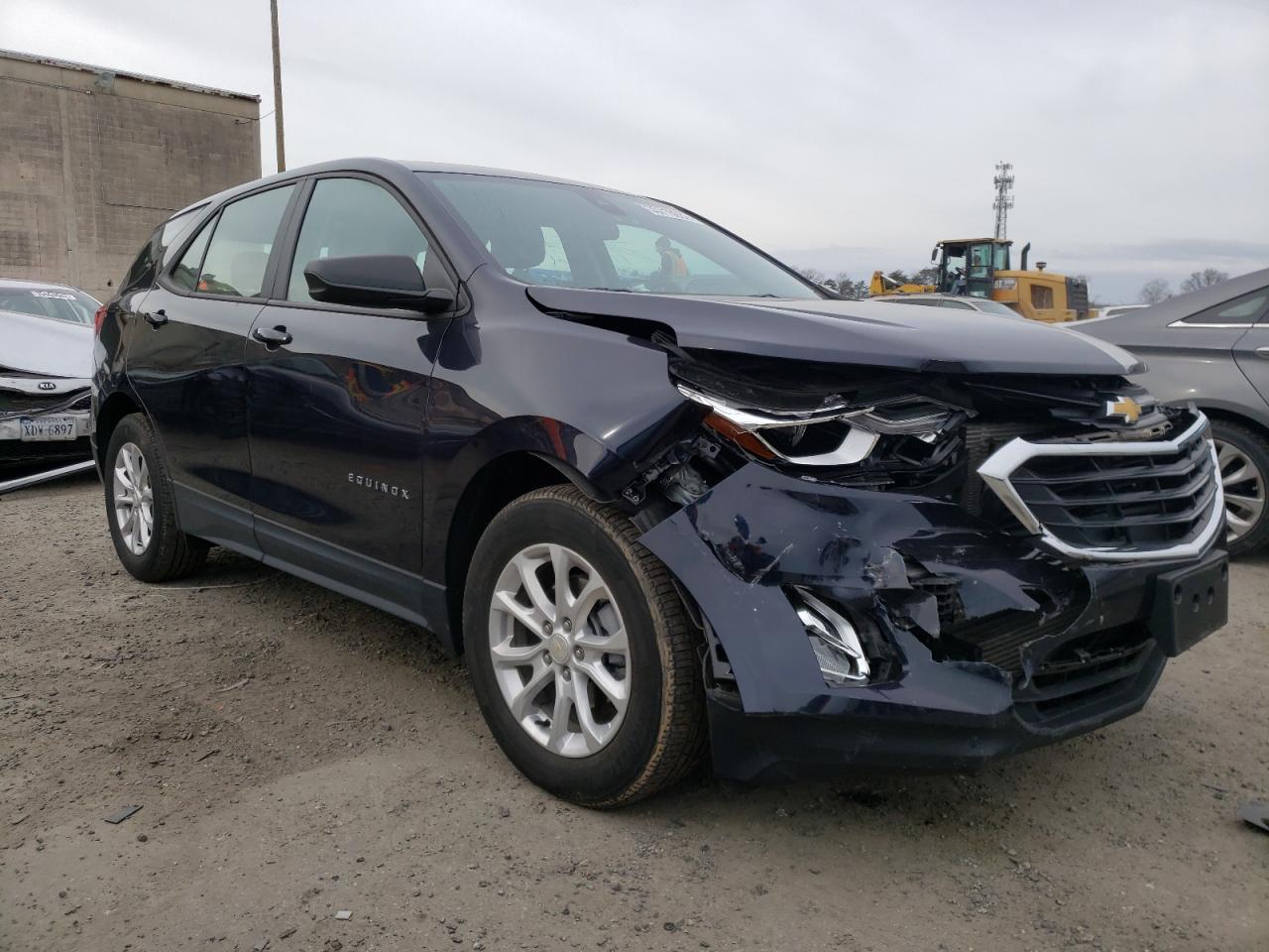 CHEVROLET EQUINOX 2020 with VIN 3GNAXHEV3LS559355 - Photo from auction