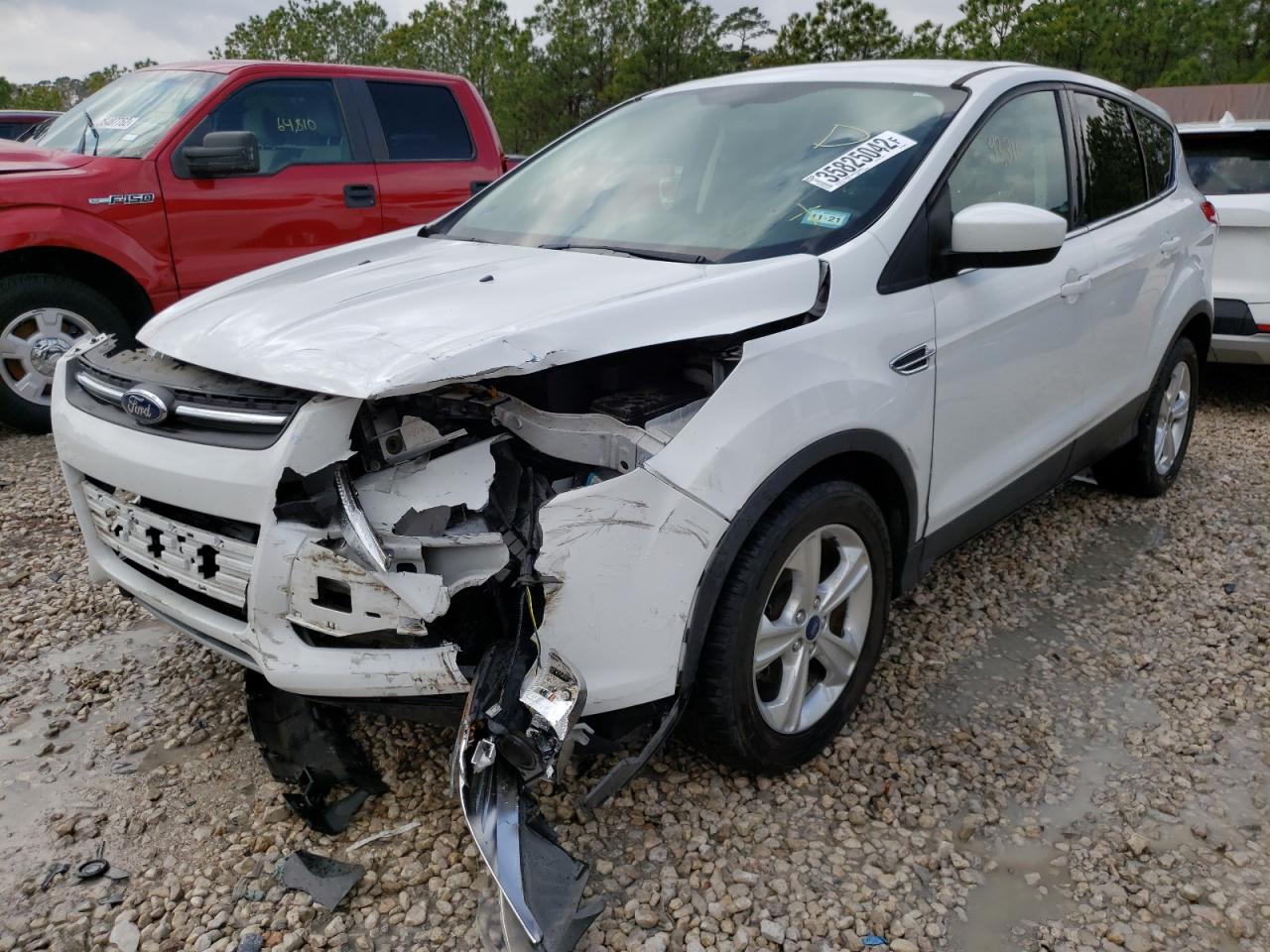 صورة رقم 2 من المزاد - 2016 FORD ESCAPE SE مع VIN 1FMCU0G71GUA60470