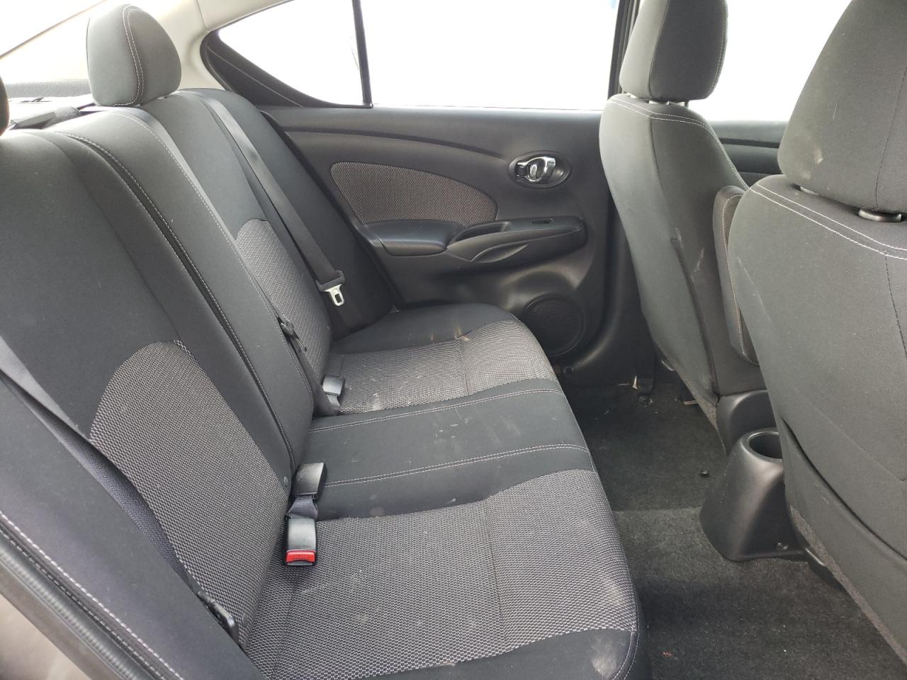 Photo 6 from auction – 2016 NISSAN VERSA S with VIN 3N1CN7AP8GL827554